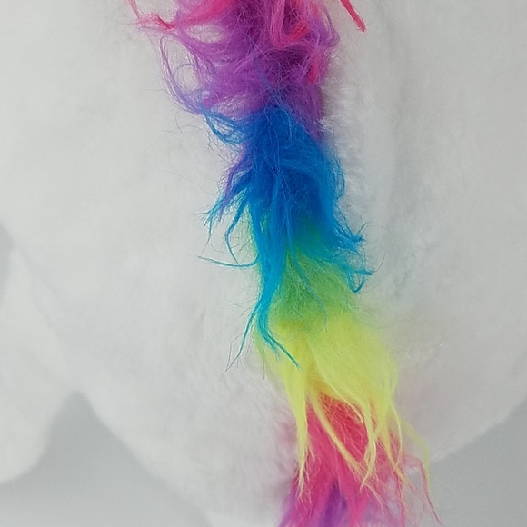 ⚡🎈➡️NWT Unicorn Faux Fur Hat Pom - Picture 4 of 7